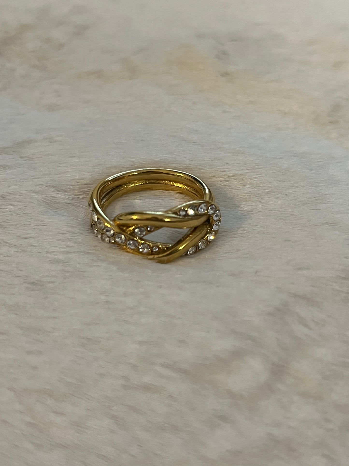 Isla Ring