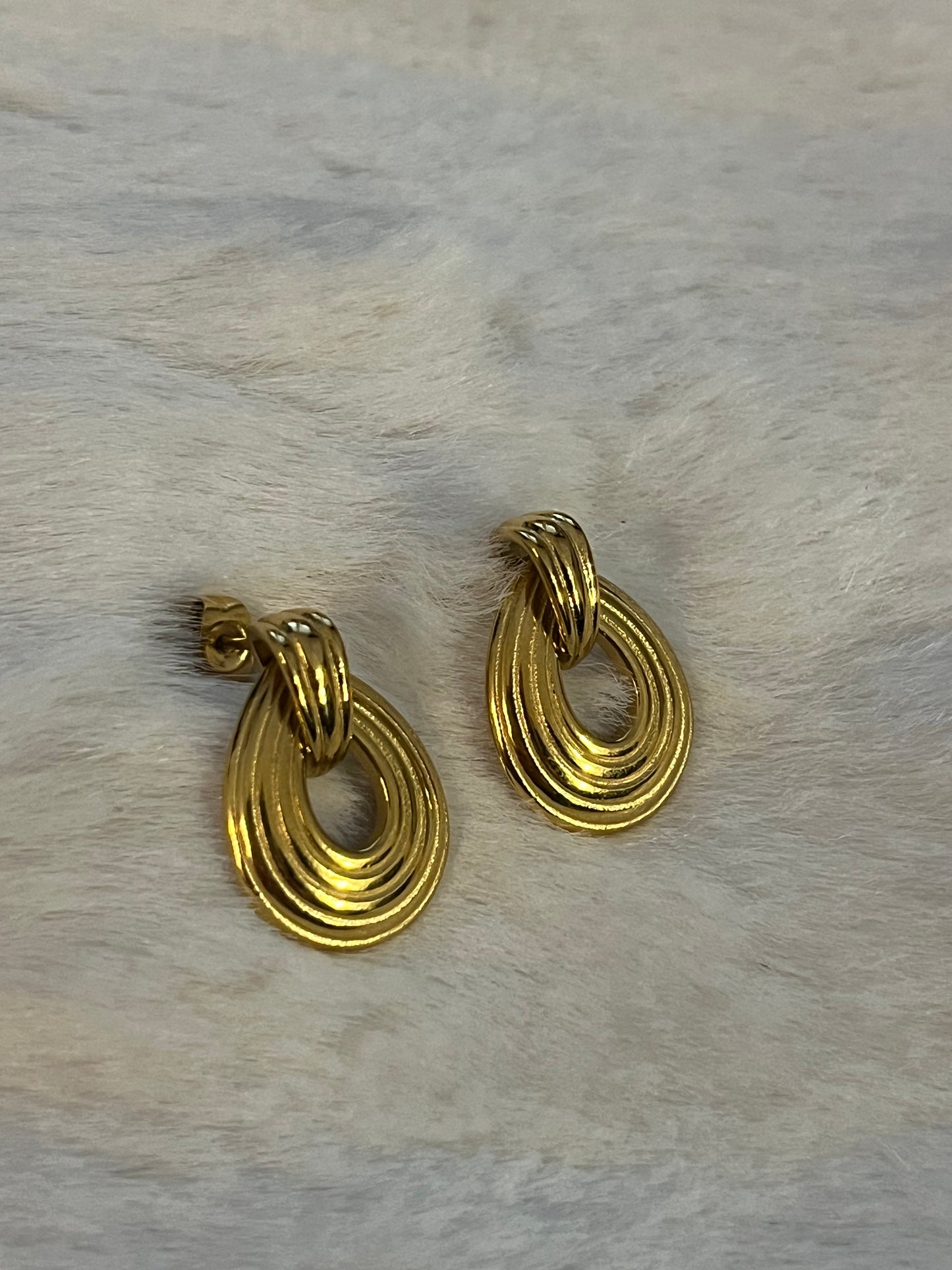 Vive Earrings